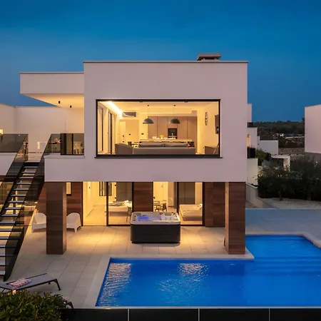 Willa Old Olive Iv By Interhome Vodnjan