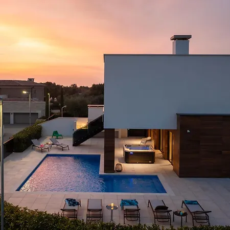 Old Olive Iv By Interhome Vila