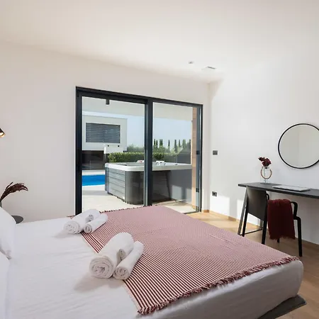 Old Olive Iv By Interhome Vila