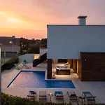 Old Olive Iv By Interhome וילה