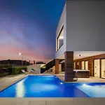 Old Olive Iv By Interhome וילה *