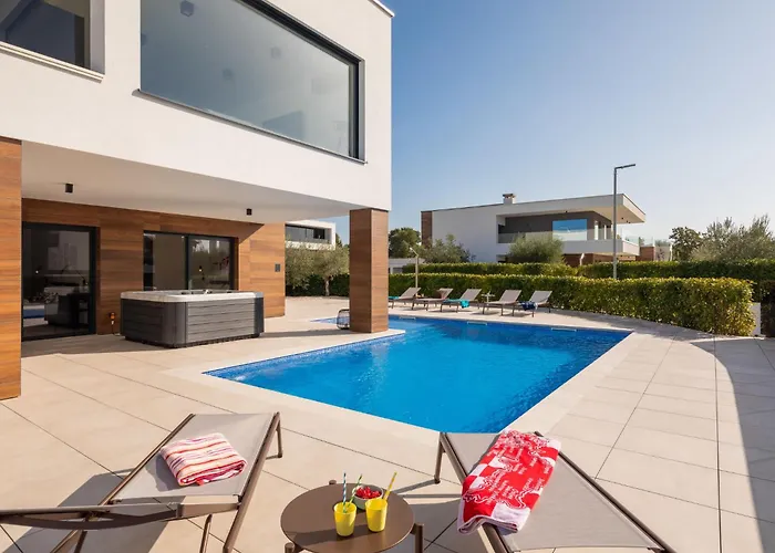 Old Olive Iv By Interhome *