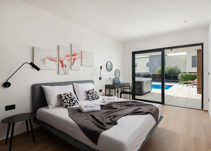 Vila Old Olive Iv By Interhome *